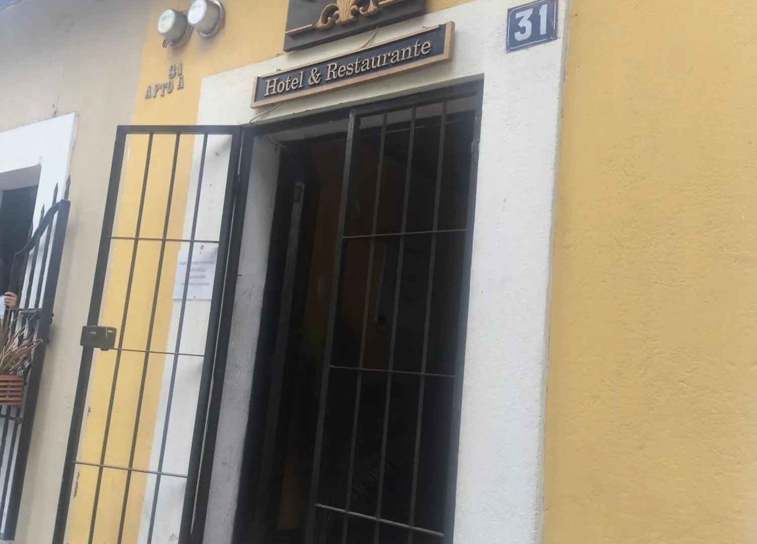 Hotel Y Restaurante Querida Rosy Antigua